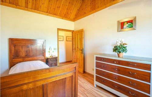 Amazing Home In Boara Pisani With 6 Bedrooms