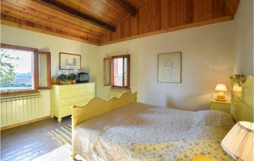 Amazing Home In Boara Pisani With 6 Bedrooms