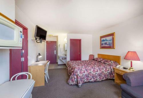 Hotel Almada Inn