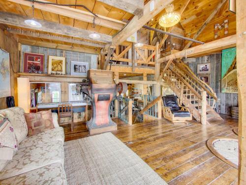 Historical Stockdale Mill