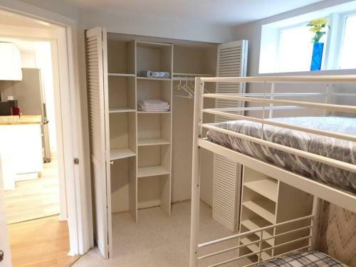 Apartamento Happy, Cozy, Fun, Loving Suite In West Vancouver