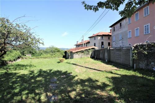 Atmospheric Villa And Large Garden On Orta Lake