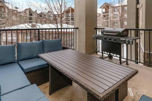 Apartamento Chic Retreat, Modern, Pool, Hot Tub, Gym