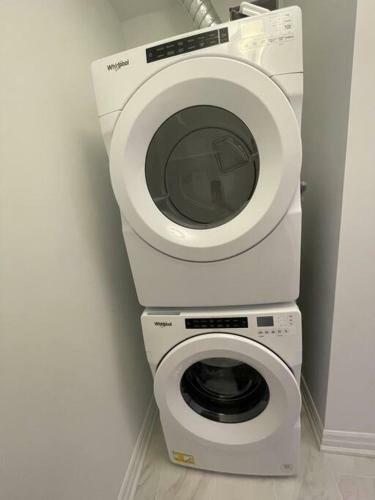 Luxury 3 Bedroom Apartment Condo + All Amenities