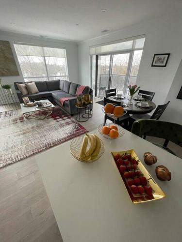 Luxury 3 Bedroom Apartment Condo + All Amenities