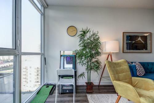 Apartamento The Benetton Suite - Square One 1 Br + Den + 1 Parking