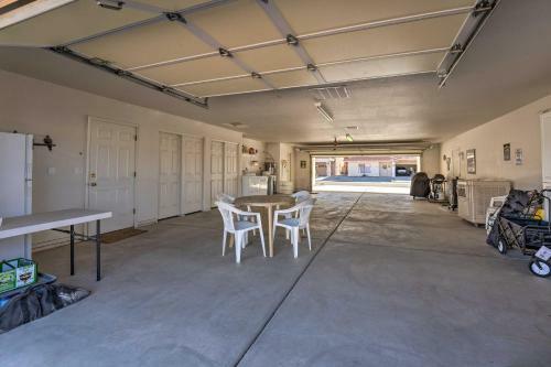 Spacious Parker Home With On-site River Access!