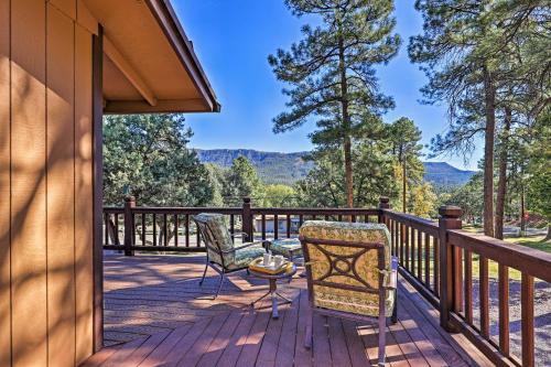 Central Pine Hideaway - Family Friendly!