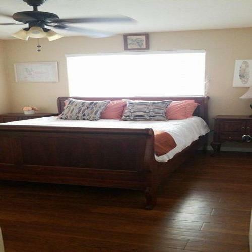 Beautifully Remodeled House With Great Mountain Views.