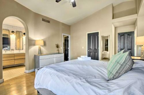 Glendale Lakefront Home With Patio And Gas Grill!