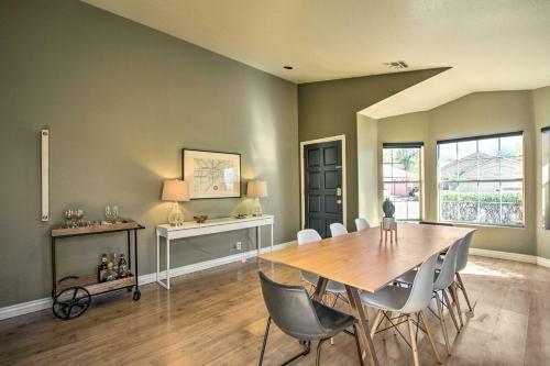 Glendale Lakefront Home With Patio And Gas Grill!