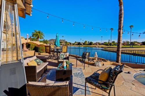 Upscale Phoenix Oasis With Small Private Pool And Spa!