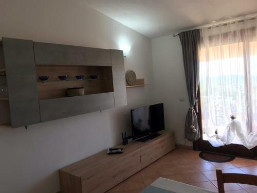 Casa Di Maia, Piscina, Posto Auto E Giardino