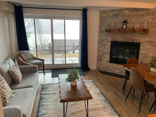 Apartamento Suite Front View On Lake Tremblant &mountain