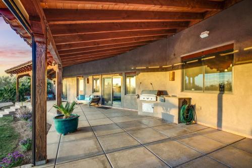 Dove Mountain Estate