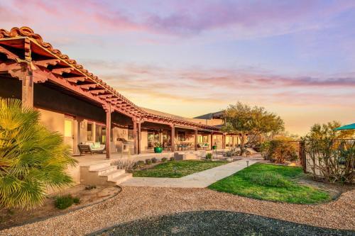 Dove Mountain Estate