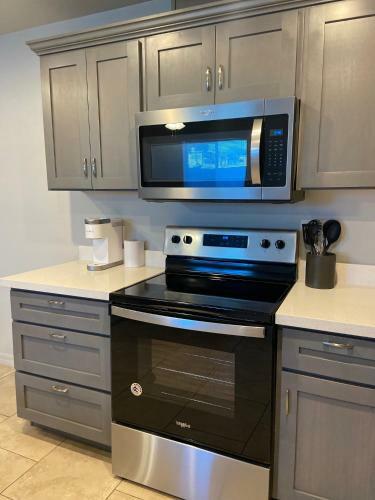 Apartamento The Modern Minimalist Unit B With Free Parking