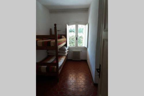 Villa Con Ampi Spazi Verdi E Posto Barca Privato