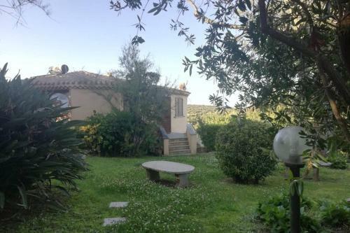 Villa Con Ampi Spazi Verdi E Posto Barca Privato