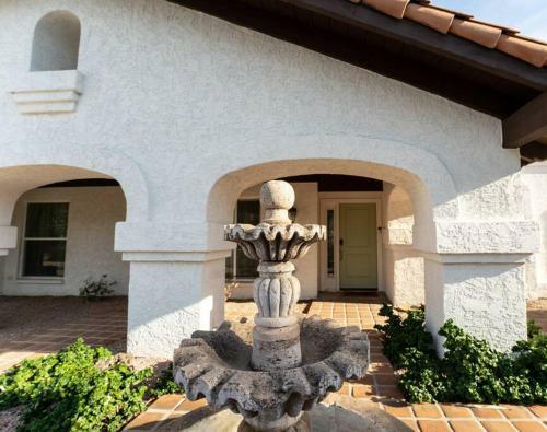 Sanctuary Lodge In Tempe By Homeslice Stays