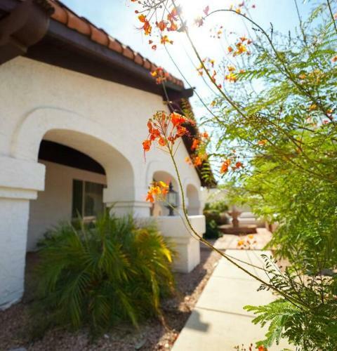 Sanctuary Lodge In Tempe By Homeslice Stays
