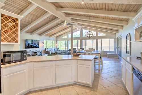 Spacious Sedona Hideaway With Furnished Patio!
