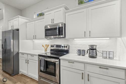 Bright Amp Modern Family Retreat 5 Location 2br