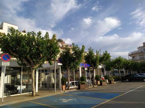 Hostal Can Pau Guesthouse