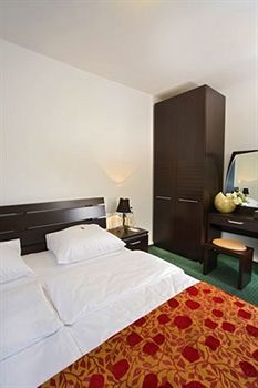 Hotel Eden By Centro Basic