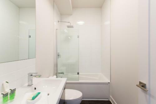 Apartamento Perfectly Located Mile End 2 Bdr Unit By Den Stays