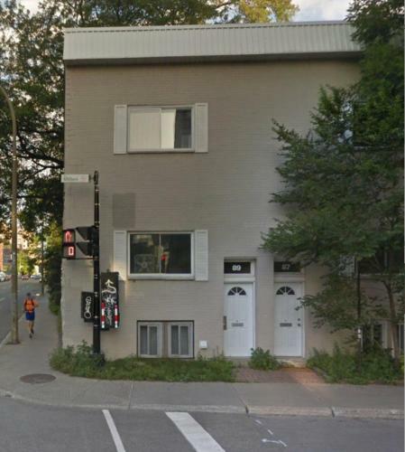 Apartamento Le Milton Place, Open Concept, Natural Sunlight, Backyard
