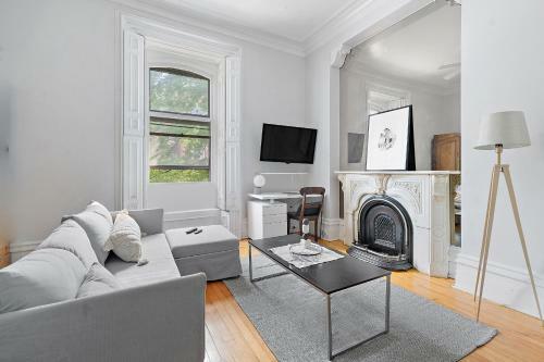 Old Port Montreal Apartments By Restavio