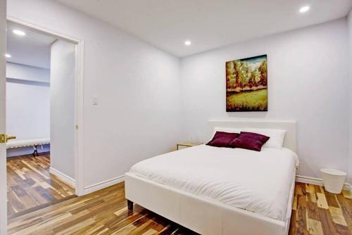 Stella Stays Gorgeous 2 Floor Home Downtown Mtl Parking