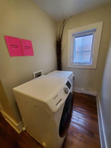 Lincoln Montreal Downtown II Pet Friendly II Room A