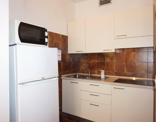 Beautiful One Bedroom Apartment With Swimming Pool