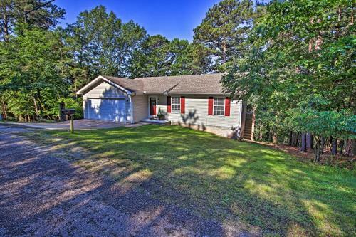 Spacious Rogers House With Beaver Lake Access!