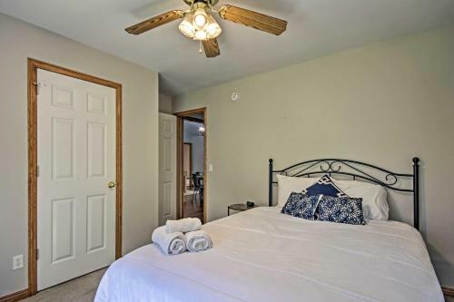 Spacious Rogers House With Beaver Lake Access!