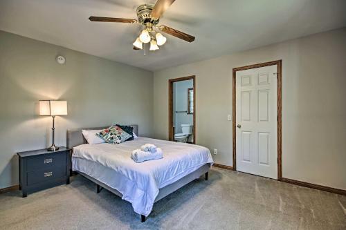 Spacious Rogers House With Beaver Lake Access!