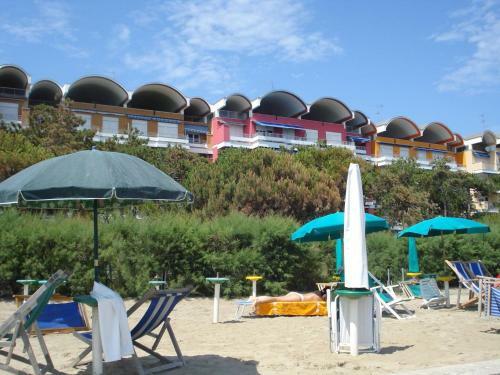 Beautiful Apartment For 5 People Facing The Sea