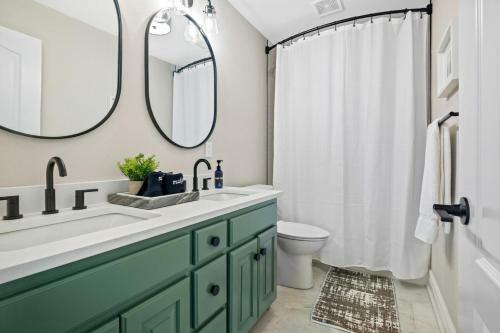 Apollo House - Amazing Location In Rogers, Ar - Sleeps 11!
