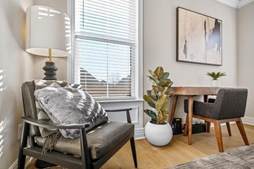 Apollo House - Amazing Location In Rogers, Ar - Sleeps 11!
