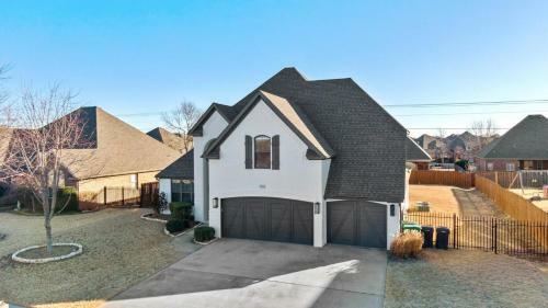Apollo House - Amazing Location In Rogers, Ar - Sleeps 11!