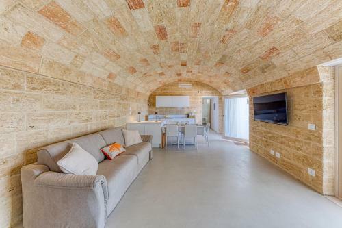 Villa Porta Azzurra By Posarellivillas
