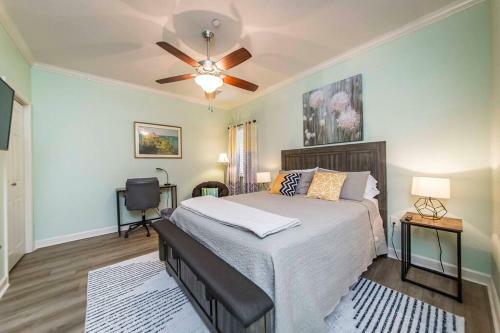 Apartamento Unique, Lakefront Corner Condo With 2 En Suite Brs