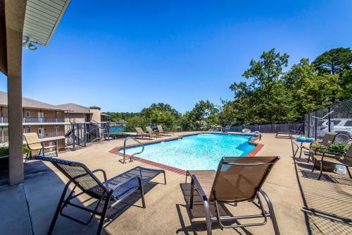 Apartamento Unique, Lakefront Corner Condo With 2 En Suite Brs