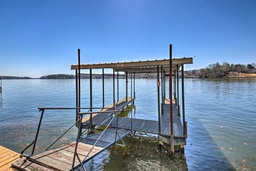 Stunning Hot Springs Retreat On Lake Hamilton