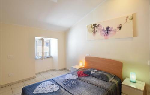 Stunning Apartment In Monte Isola With 2 Bedrooms