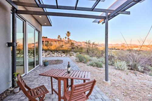 Modern Desert Dwelling With Panoramic Views!