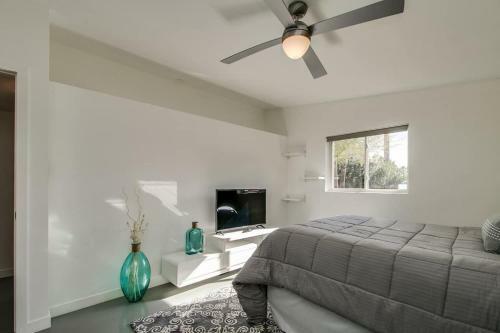 Vintage Charm W Modern Comforts Pool And Hot Tub
