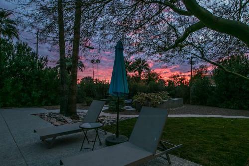 Vintage Charm W Modern Comforts Pool And Hot Tub